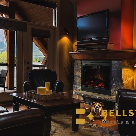 Solara Resort By Bellstar Hotels Canmore Bagian luar foto